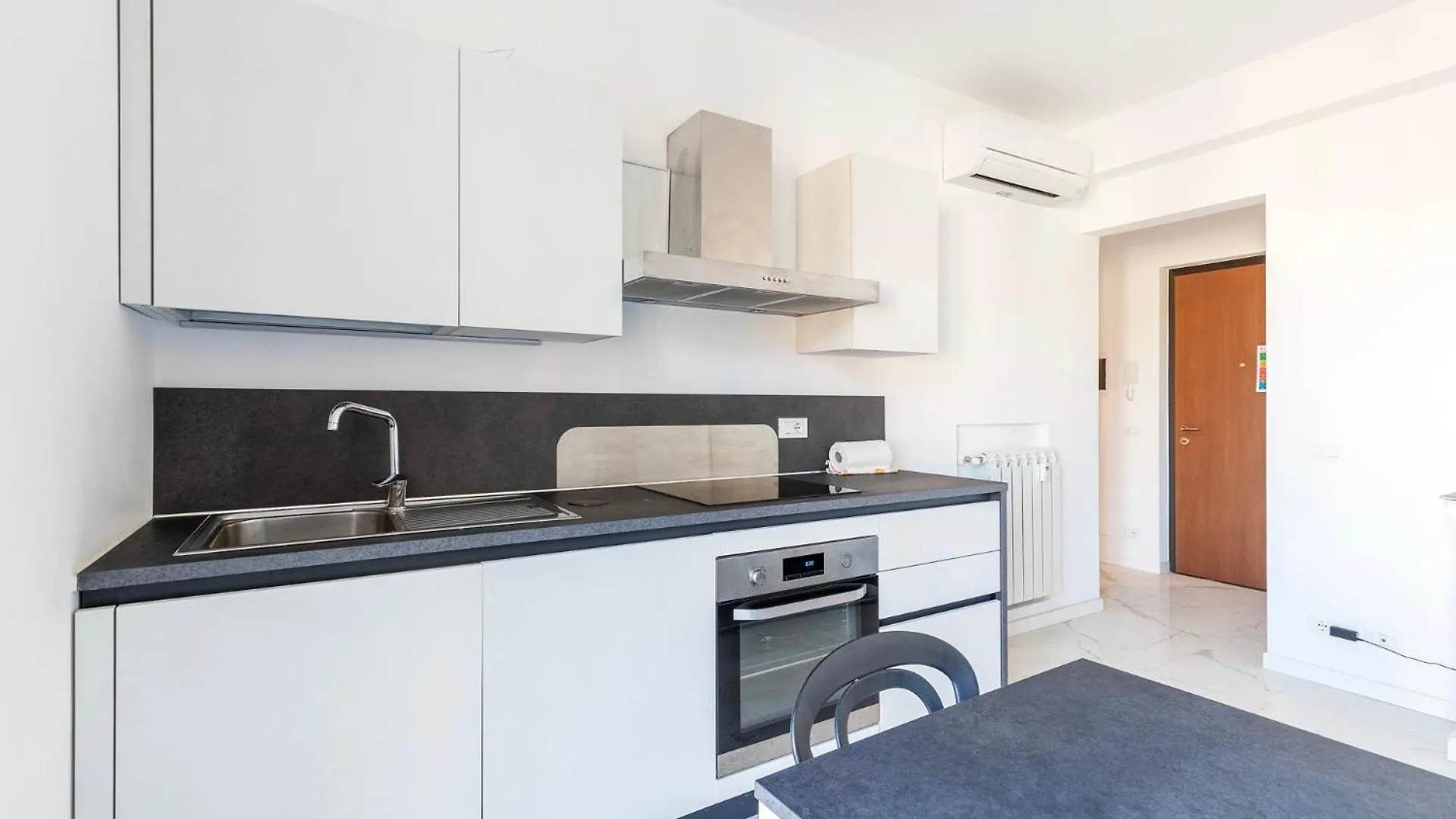 White And Grey Apartment Levanto