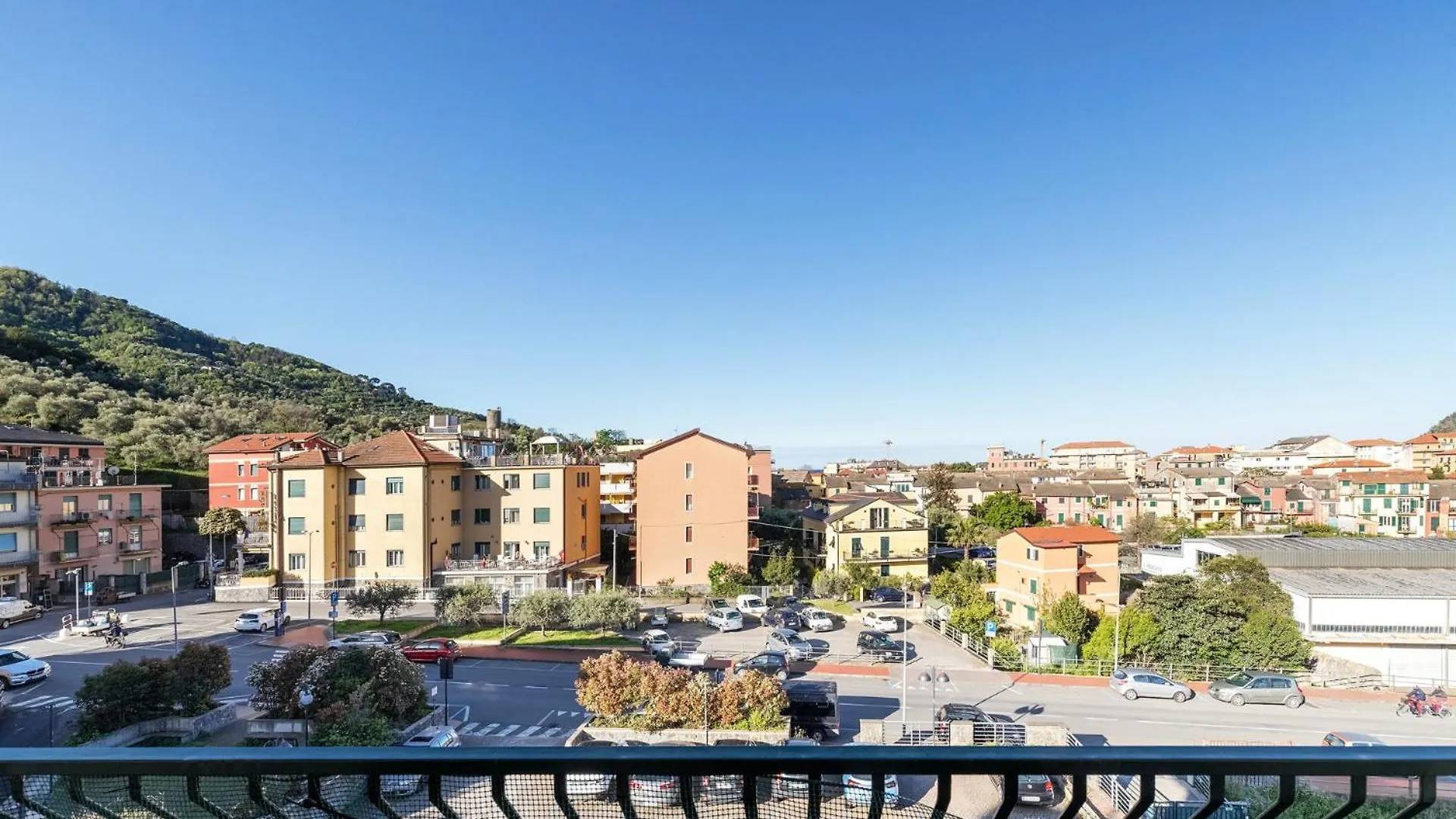White And Grey Apartment Levanto