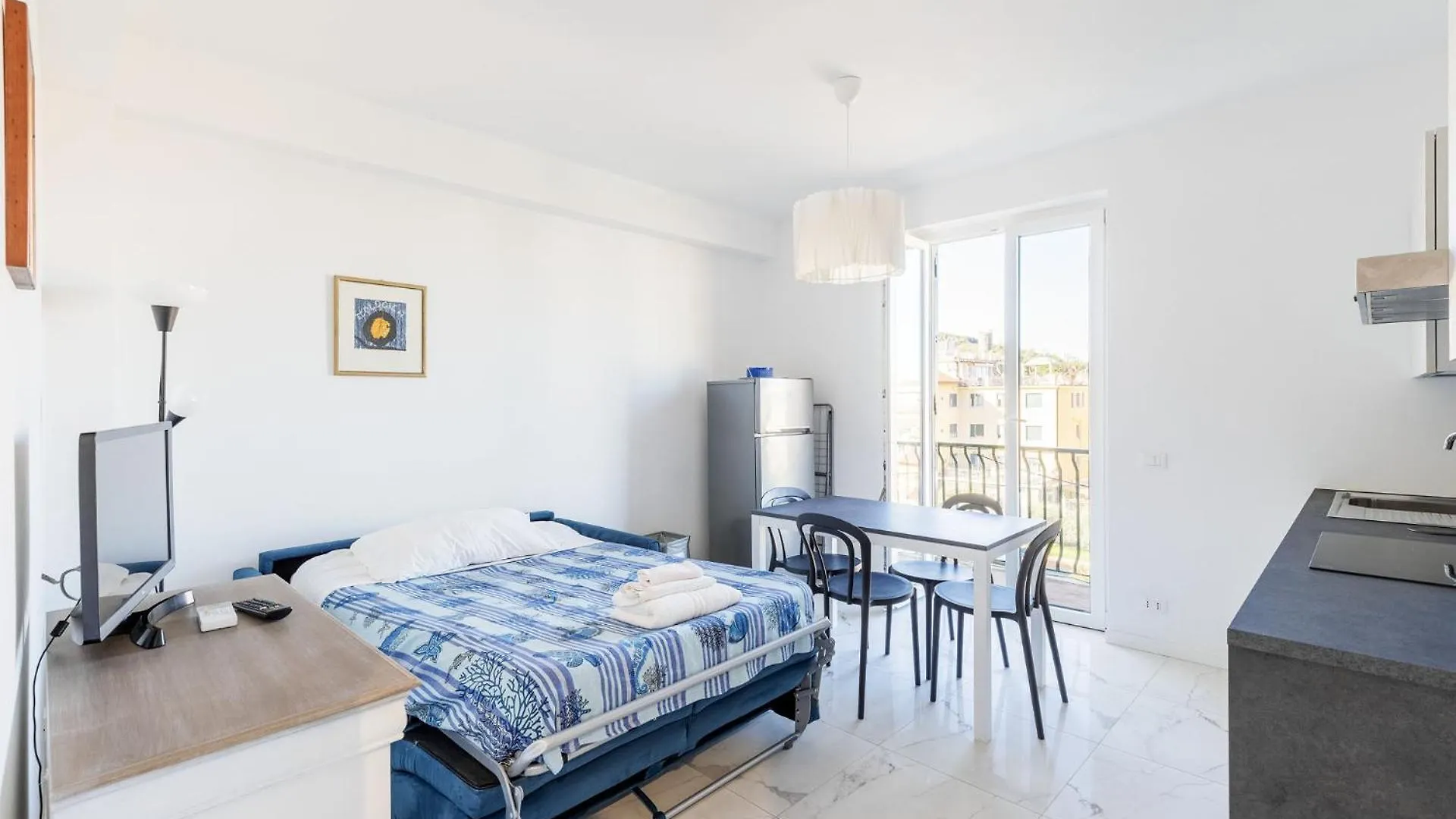 White And Grey Apartment Levanto