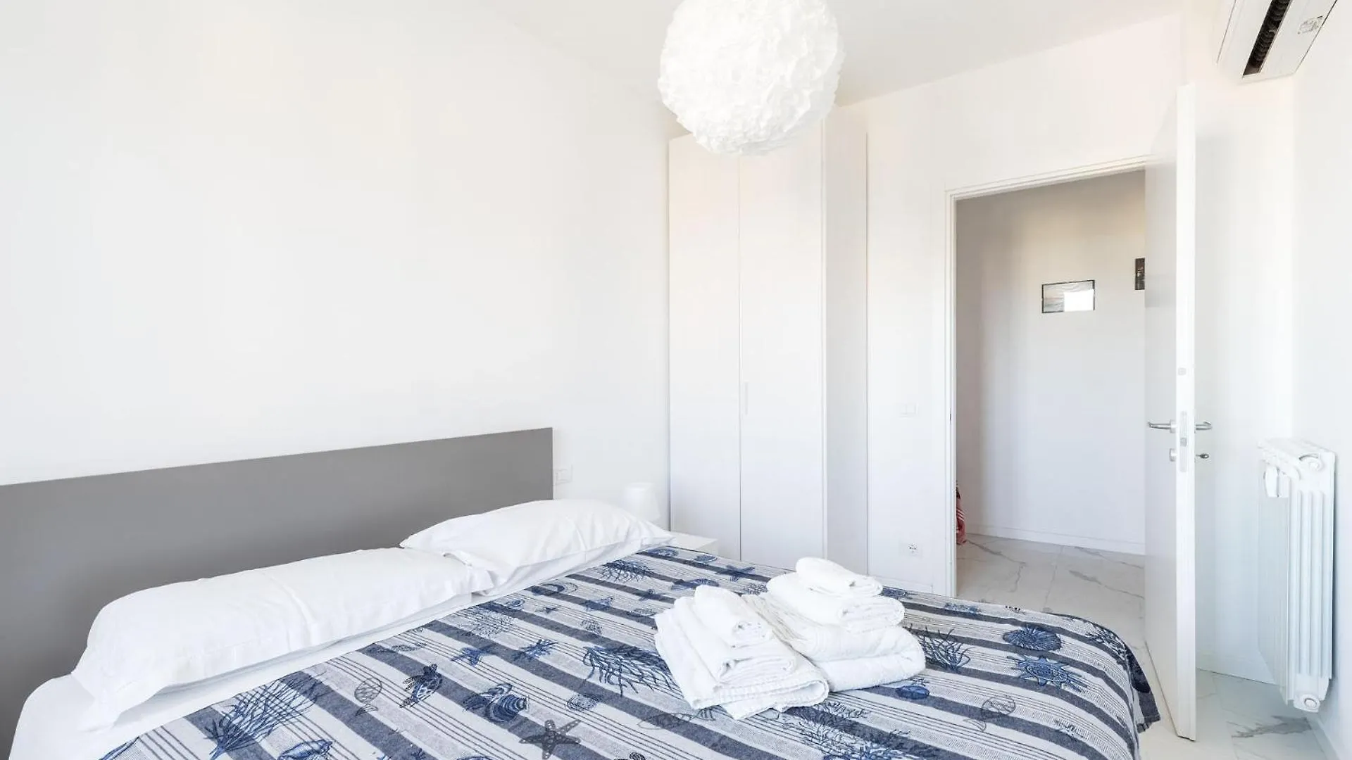 White And Grey Apartment Levanto